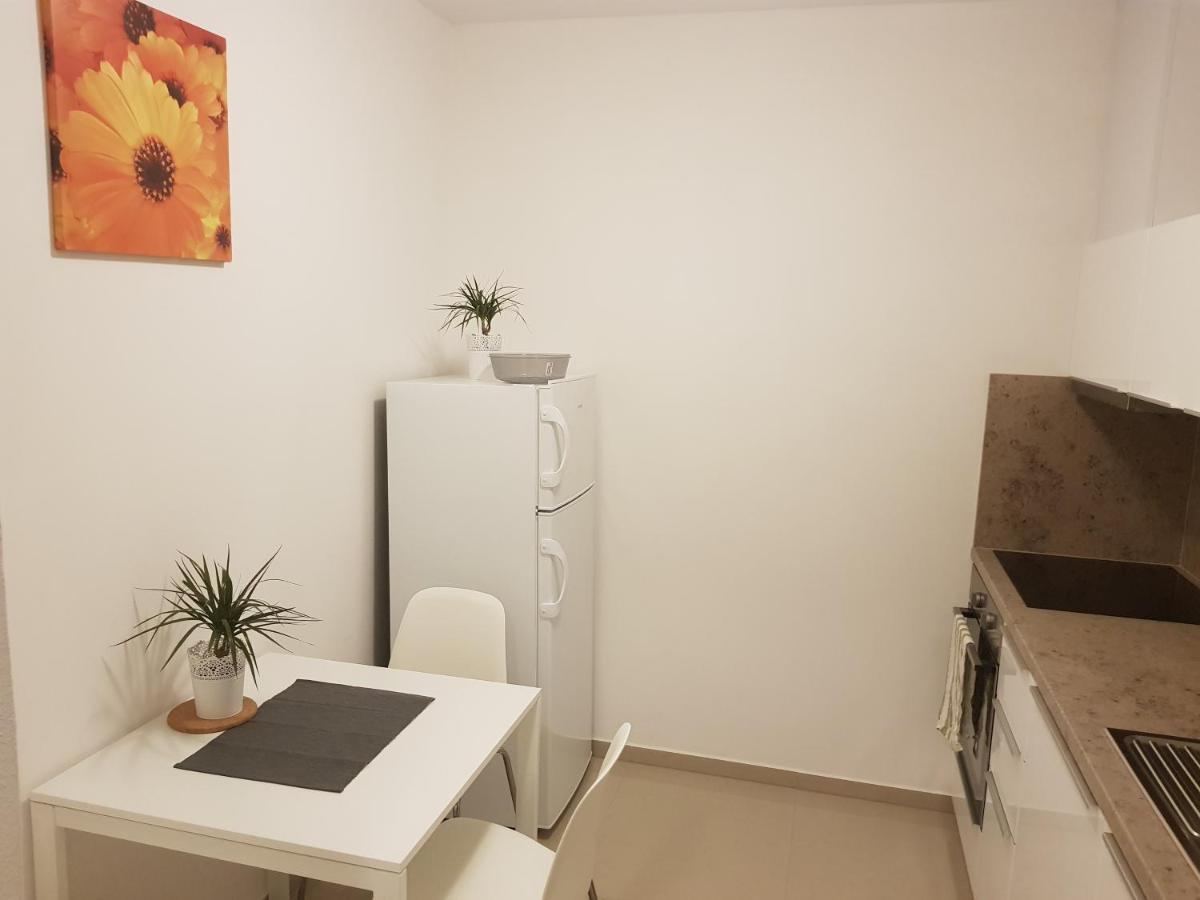 Newly Built Apartment 4 With Balcony Near Center Brünn Exterior foto
